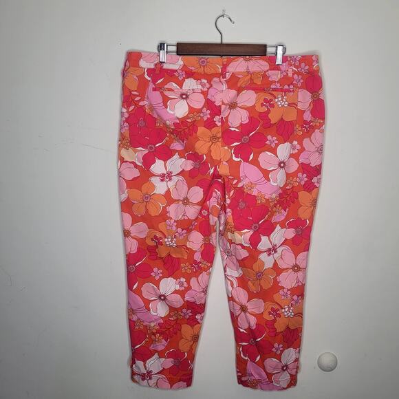 Talbots Sz 18‎ Red Orange Floral Tossed Flowers Perfect Crop Pants Stretchy - Picture 5 of 10